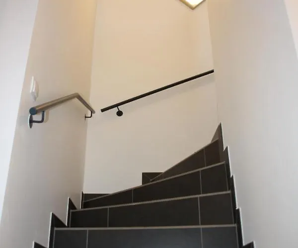 Felseck * إنسبروك